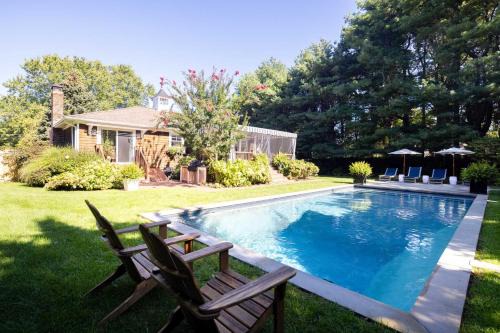 Steve's Place: Heated Pool, 3BR Southold Home, Beach