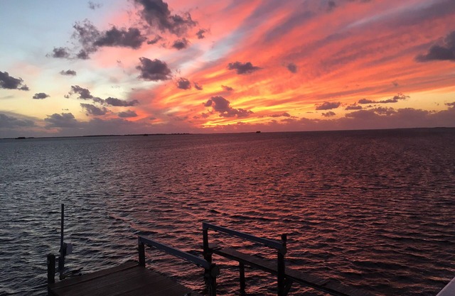 Stilthouse Gulf Front Home heated pool, dock, elevator. Special fall rates!