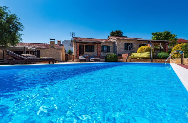 Stone villa Tea with pool