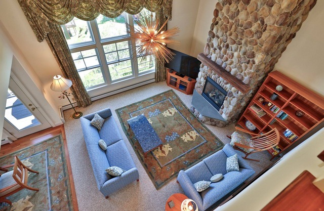 Stonefire Chalet at Topridge | 4BR Luxury Ski-In/Ski-Out Retreat, Sleeps 8