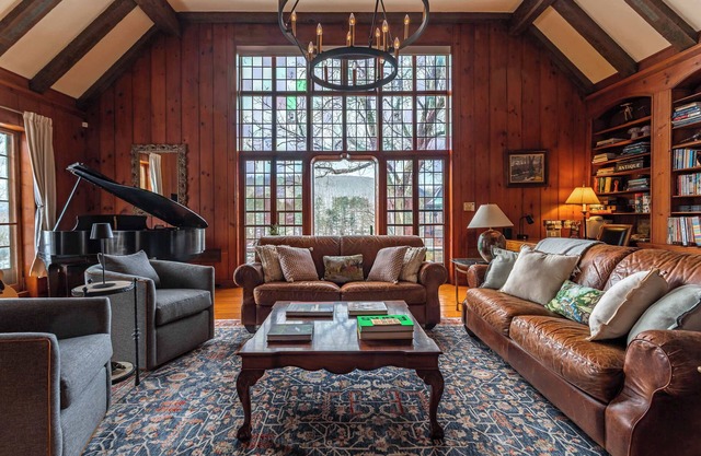 Stonehaven on the Delaware: Sauna | River Access