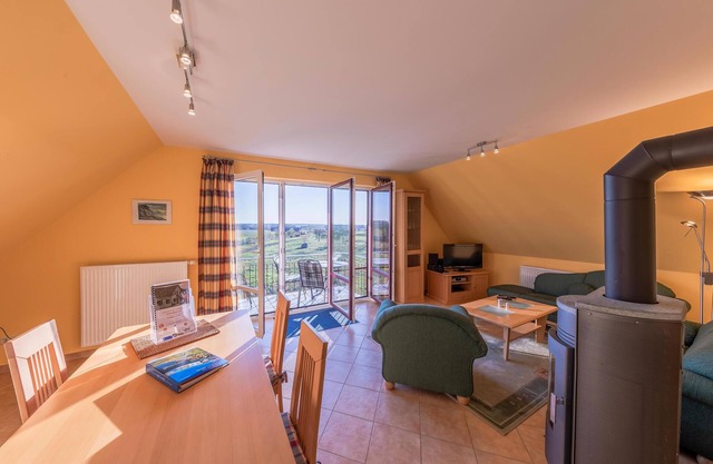 Storchenhorst vacation apartment with unobstructed views in Göhren-Lebbin