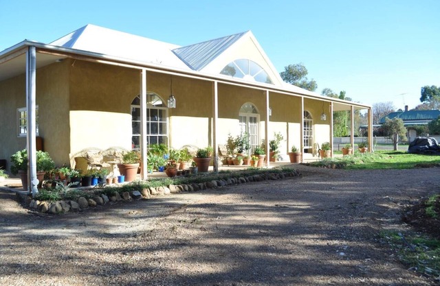 Strawbale House - Bacchus Marsh - parkland & river frontage