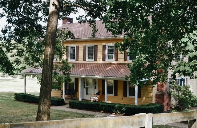 Studebaker House - Streamside