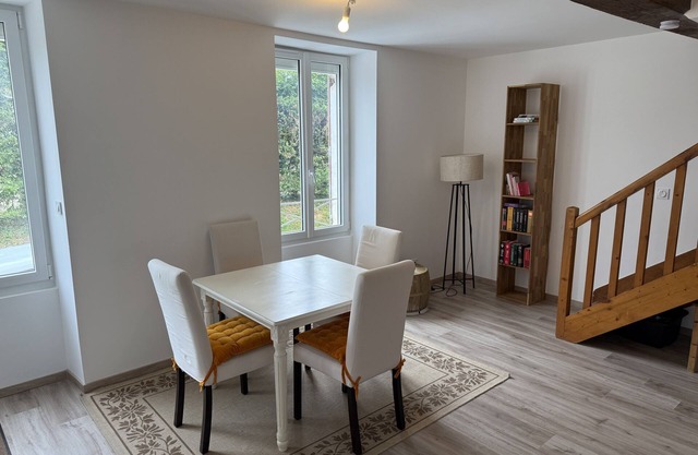 Studio 36 rue Vaucharmes-Studio-Ensuite with Shower