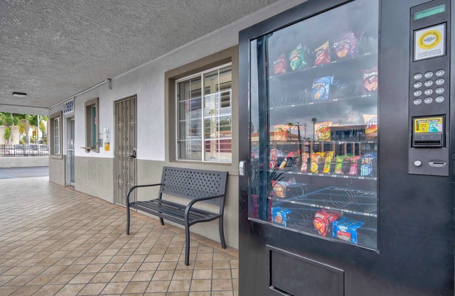 Studio 6 Suites – San Bernardino, CA