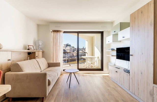 Studio 'A011 - Vue Vieux Port Pornic' with Wi-Fi