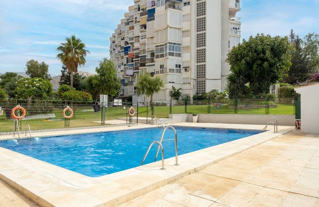 Studio Apartment with Shared Pool, Wi-Fi and Air Conditioning