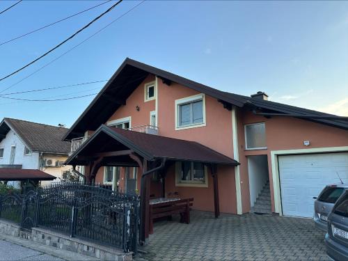 Studio Apartman Karlo