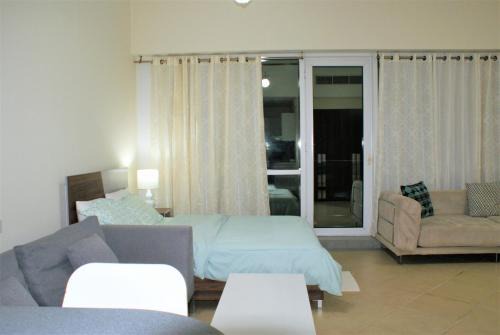 Studio Apartment - Cozy, Very Accessible and so near to Train Station