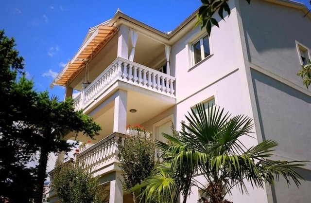 Studio apartment in Ičići with Air condition, WIFI (4674-2)