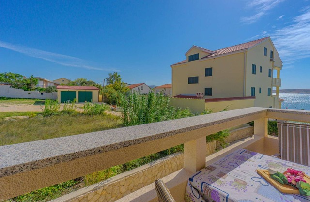 Studio-Apartment with sea view, directly at the beach, beach chairs