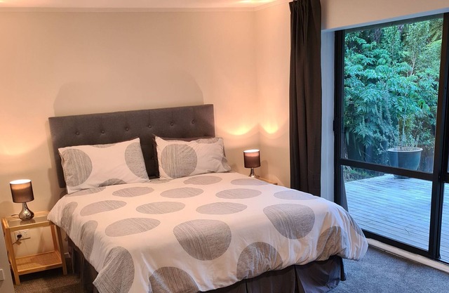 Studio Browns Bay - newly refurbished