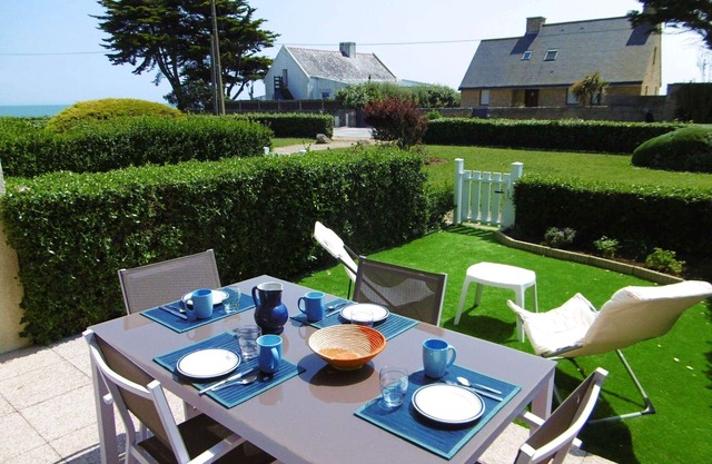 Studio cabin 2 to 4 people 50 m from the beach