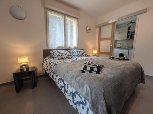 Studio confortable avec espace extérieur privatif - FR-1-611-109