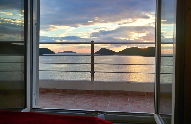 Studio flat near beach Ubli, Lastovo (AS-8354-b)