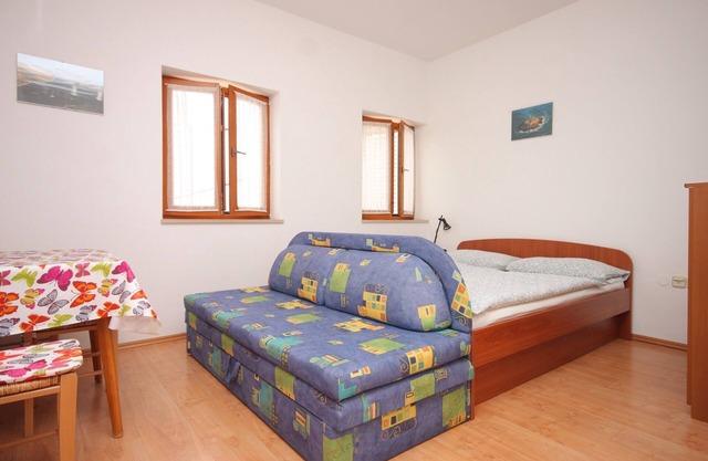 Studio flat with balcony and sea view Kraj, Opatija (AS-7794-a)