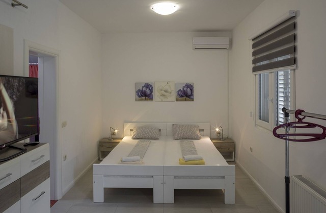 Studio flat with air-conditioning Žuljana, Pelješac (AS-4573-b)