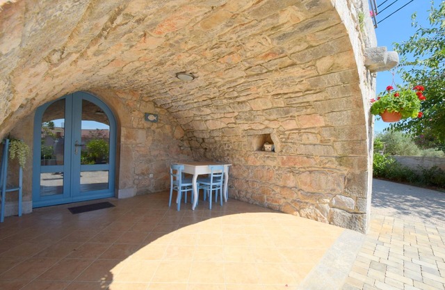 Studio flat with terrace Skrbcici, Krk (AS-20440-a)