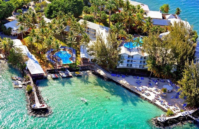 STUDIO FONCTIONNEL dans HOTEL CARAYOU SPA PISCINES