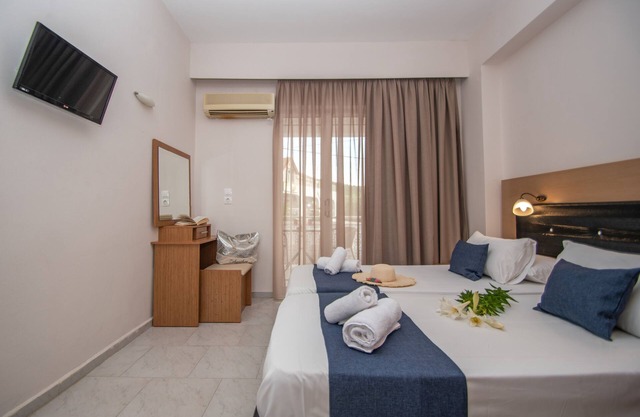 Studio for 2-3 guests at Kozanos I