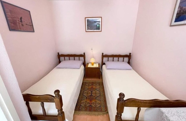 Studio for 2 persons approx. 25 qm in Smrika, Kvarner Bay (Primorje-Gorski County)