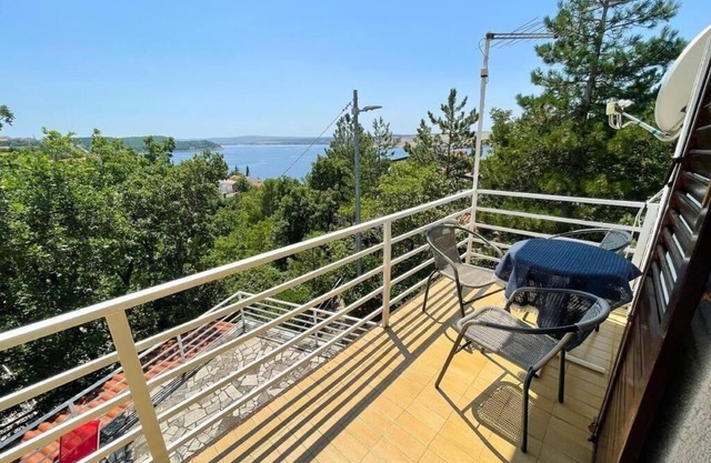 Studio for 3 persons approx. 40 qm in Smrika, Kvarner Bay (Primorje-Gorski County)