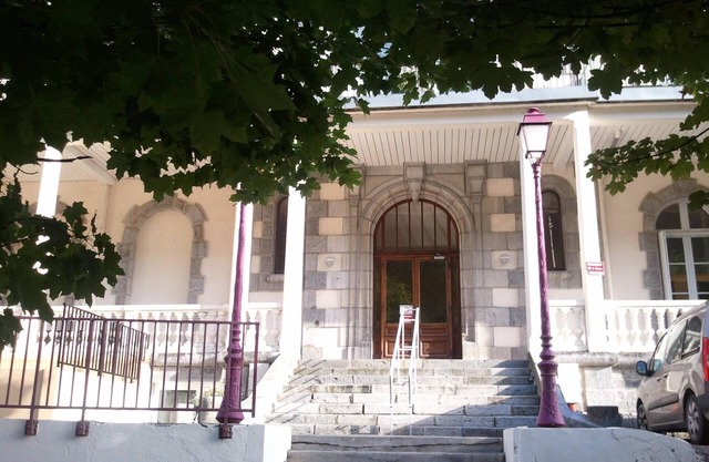 studio for 4 to 6 people in beautiful luxury residence BAREGES