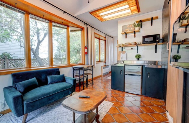 Studio in Baldwin|Pet friendly|Near Hospitals