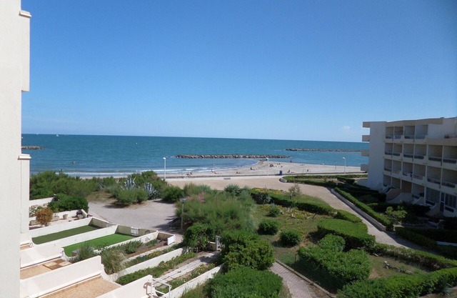 Studio in Palavas-les-Flots - Sleeps 4, parking and WIFI