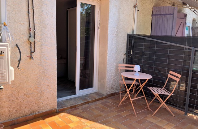 Studio in villa on the Côte d'Azur