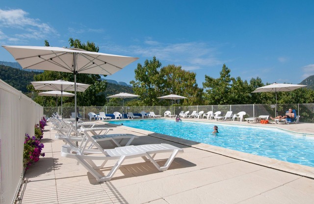 Studio pour 4 | 2 piscines sur place + sauna