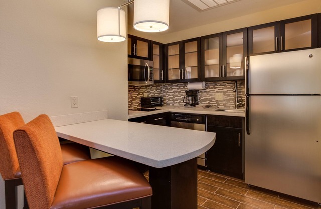 Studio Suite Near ATL | Free Breakfast + 24h Business Center!