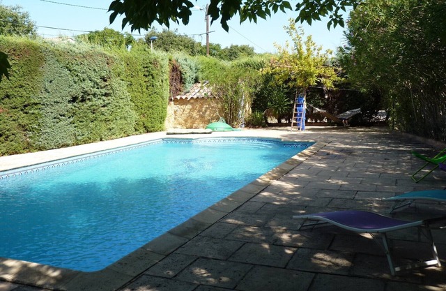 Studio T2 with swimming pool in Provence Occitanne