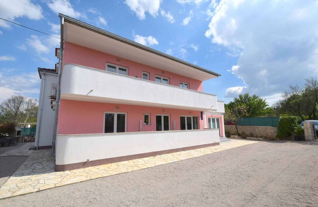 Studio with air conditioning