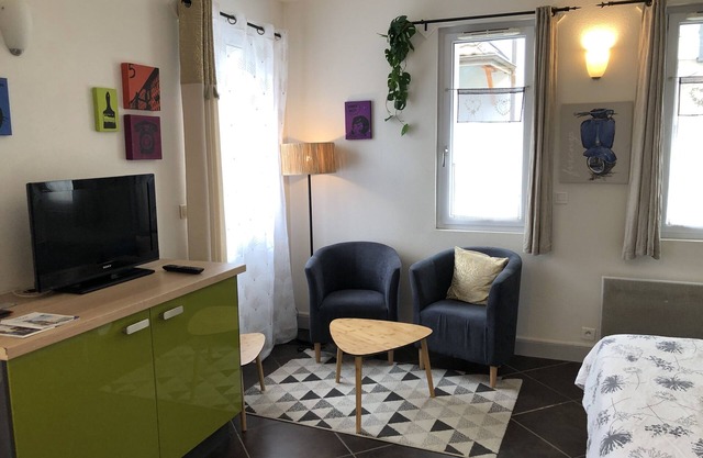 Studio with private parking Thonon center, very close to Thermes