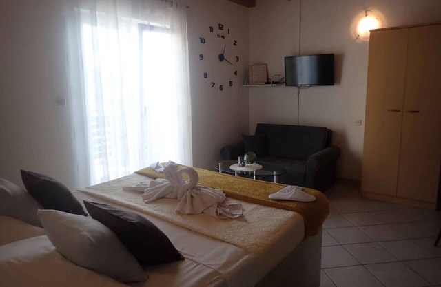 Studio with sea view