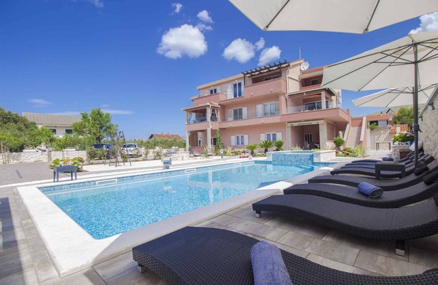 Studio with terrace and air conditioning