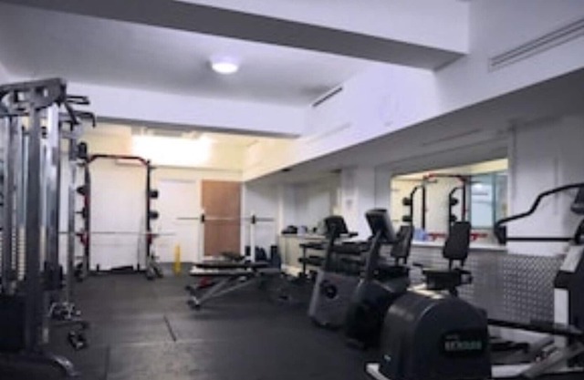 Stunning 2 Bedroom Apartment/ 2 Bathroom with Swimming Pool and Gym