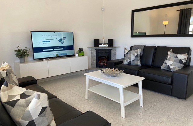 Stunning 2 bedroom Villa