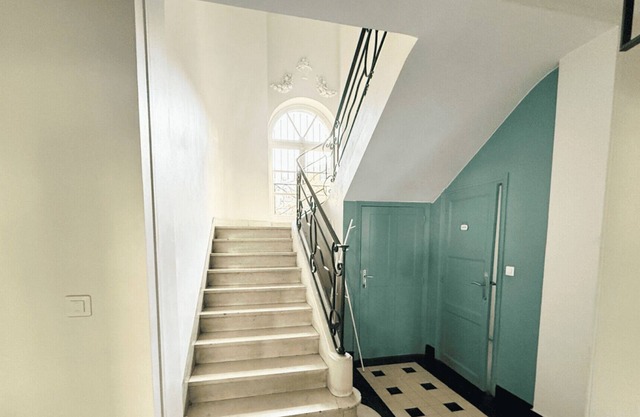 Stunning 230m² with garden in the city center