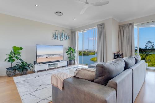 Stunning 3BR Oceanview Retreat