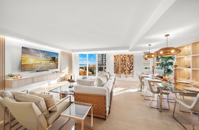 Stunning 5 Bedrooms Private Residence with Oceanview at Roney Palace