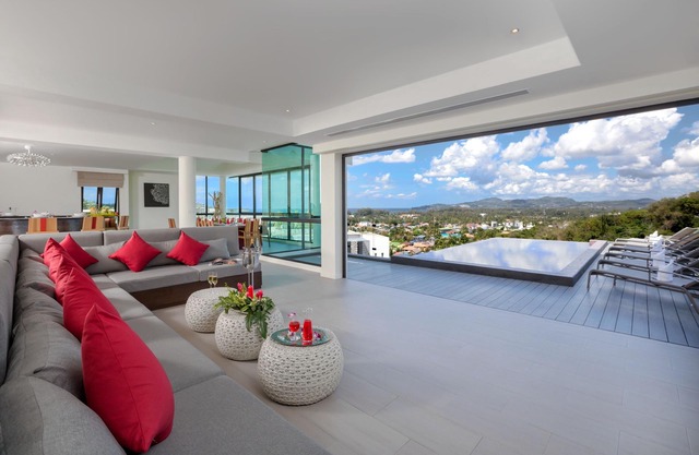 Stunning 7 bedroom pool villa, amazing sea views