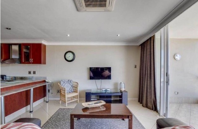 Stunning Apartment by the Sea