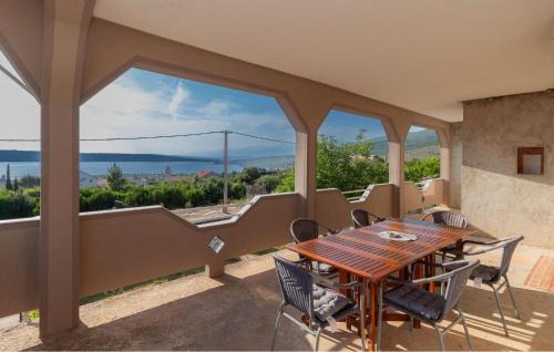 Stunning Apartment In Gornji Karin