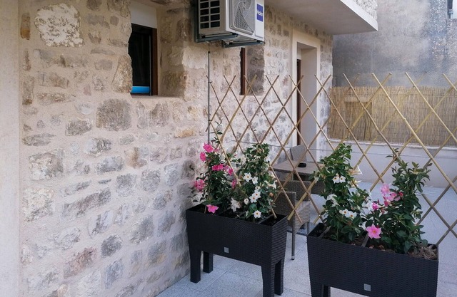 Stunning apartment in Hvar with WiFi