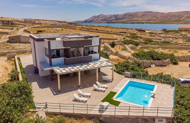 Stunning apartment in Kustici, Novalja