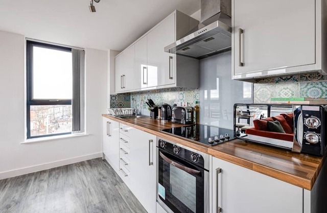 Stunning flat with free parking close to CC by SDP Stays