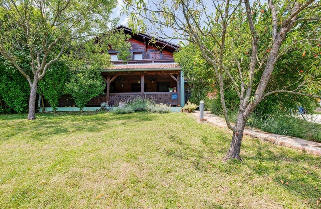 Stunning home in Banscica with WiFi